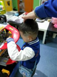 -爆米花儿童美发