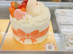 草莓修多动物奶油-花花卷卷·鲜食蛋糕(静安久光百货店)