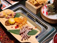 招牌凤凰投胎汤底锅底-大隐·成都火锅Bistro(合生麒麟新天地店)