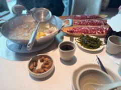 -左庭右院鲜牛肉火锅(金山万达店)