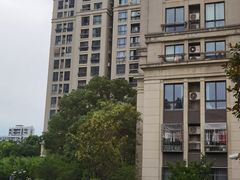 -绿地昌吉名邸新里米兰公寓