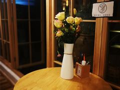 -猫的天空之城概念书店(束河店)