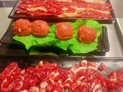 -牛里牛气· 榴莲海鲜鲜牛肉自助火锅·烤肉(华南城店)