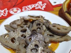 -李双猪·小龙虾·烧烤·羊肉煲(乐山店)