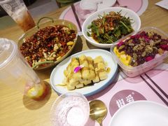 -椒爱水煮鱼川菜(让胡路万达店)