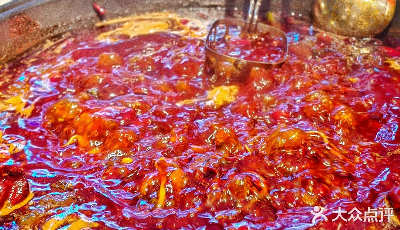 烟台这家冰店吃不够‼️一整颗番茄茶尊好喝