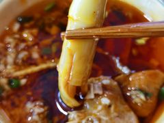 -拈签一笑黄牛肉辣卤串串