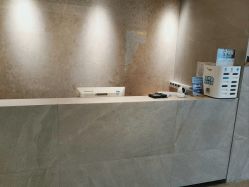 -医颜医疗美容门诊部