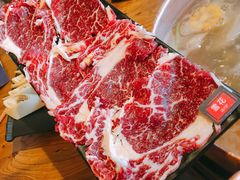 雪花牛肉-牛村来人潮汕牛肉火锅(西单店)