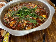 -乡土特色.冷锅鱼.牦牛肉汤锅