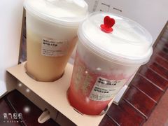 霸气芝士草莓-奈雪的茶(市百一店)