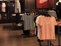 -耐克(恒隆广场店)