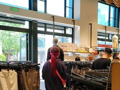-lululemon(比斯特购物村店)