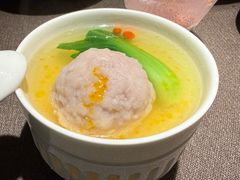 蟹粉狮子头-一川二水•粤川醉(CP静安店)