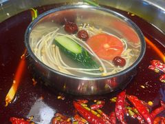 -六公里老火锅(总店)