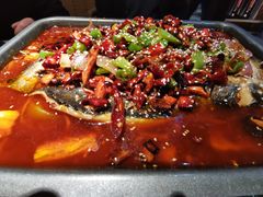 烤鱼-六福烧烤酒馆(秦隆步行街店)