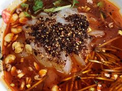 -凯盛食府(右玉小吃街店)