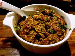 丝恋芽菜脆哨肉末炒饭-丝恋丝娃娃(逸天城国贸店)