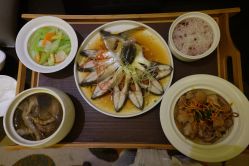 -臻康乃馨月子中心(集美店)