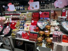 -胖东来生活广场(健康路店)