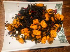 普洱茶炒包浆豆腐-云海肴·汽锅鸡·云南菜(美罗城店)