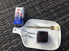 -UNI UNI(环亚凯瑟琳店)