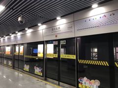 -四川北路(地铁站)