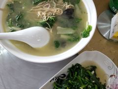 -魏四小鱼锅贴王