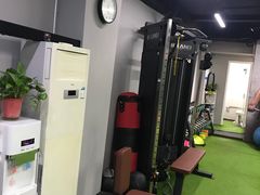 -征成健身连锁私教工作室(九公里店)