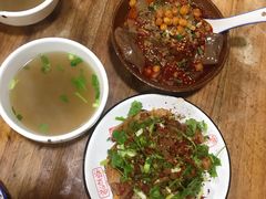 粉蒸肥肠-冯四孃跷脚牛肉·非物质文化遗产店