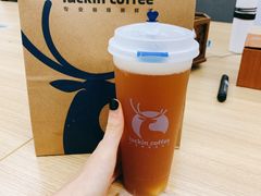 桃子山雾乌龙茶-瑞幸咖啡(万科红立方大厦店)