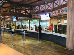 -横琴湾畔餐厅(长隆海洋王国白鲸剧场店)
