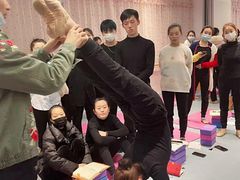 -西安小天鹅艺术团(曲江Alice店)