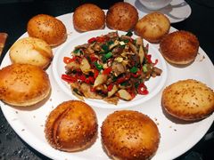 -万重锦·人文川菜馆(骡马市店)