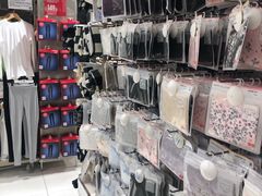 -优衣库(重庆星光时代广场店)