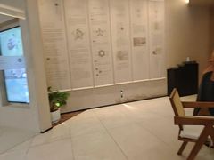 -灸春堂·艾灸·痛症·整脊连锁(之江银泰店)