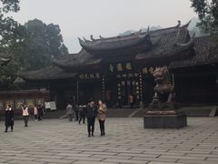 -峨眉山报国寺