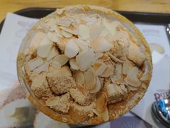 粘糕豆蓉雪冰-劳顶笨咖啡(西塔店)