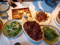 -八府香鸭·啫啫煲(华山路店)