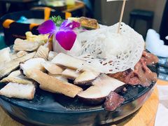 -一朵菌·野生菌探索家火锅(南亚店)