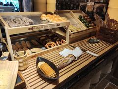 -怡咖啡海鲜自助餐厅(浦东香格里拉店)