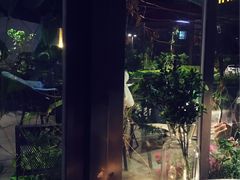 -静香HOUSE·全时段融合餐厅(七星欢乐颂店)