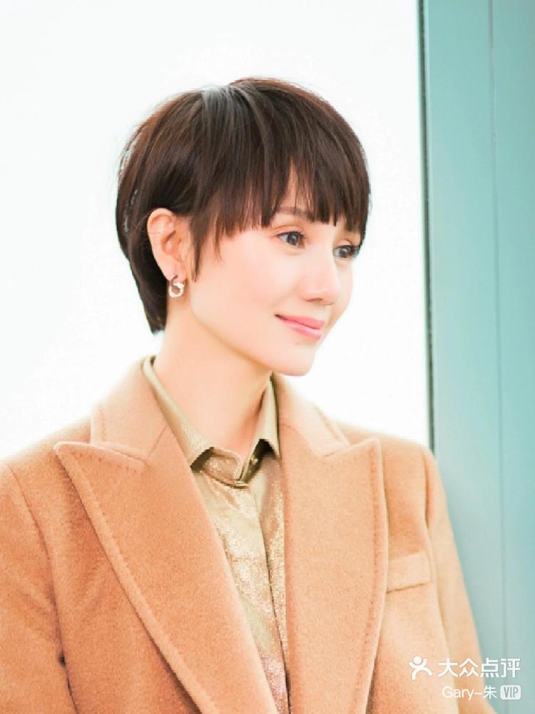 那些高级感满满的短发女星