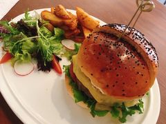 招牌牛肉汉堡-UPPER KITCHEN(延安路店)