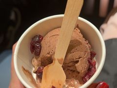 -雍容荟帝王蟹活龙虾展台自助(IFS黑金店)