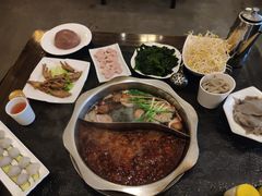 -仁虎老火锅(黄泥磅店)