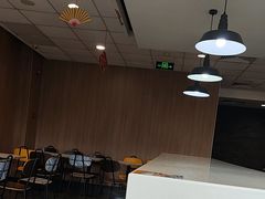 -麦当劳(杨林得来速店)
