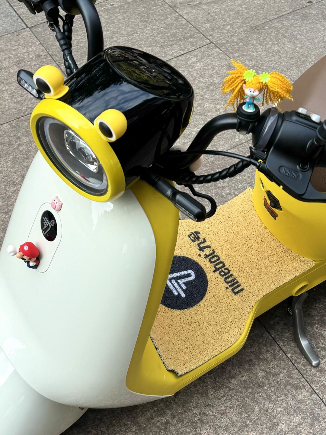 我宣布,这个小电瓶车太可爱了!全款拿下黄色法