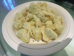 鸡蛋西葫芦饺子-八珍饺子·烤鸭·家常菜
