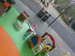 -贝贝鲸亲子游泳俱乐部(富城商楼店)